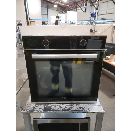 Four Encastrable BBISM13300XPE-1